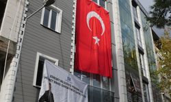 Edremit'te belediye şirketi ile iki meslek odasının yer aldığı bina hizmete girdi