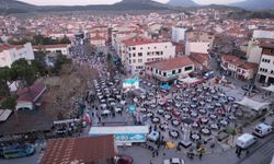 Sındırgı'da 10 bin kişilik iftar verildi