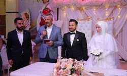 Edirne Valisi Yunus Sezer, nikah şahidi oldu