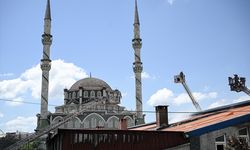 GÜNCELLEME - Sultangazi'de oto sanayi sitesindeki iş yerinde çıkan yangın söndürüldü