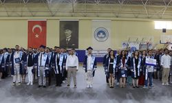 Kırklareli Üniversitesi Gıda Mühendisliği Bölümü'nün tek mezunu kep attı