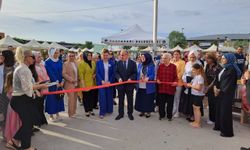 Sakarya'da kurulan panayırda el emeği ürünler sergileniyor