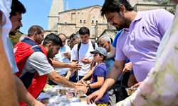 Ayasofya-i Kebir Cami-i Şerifi'nde aşure ikramı