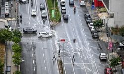 İstanbul'da kısa süreli yağmur geçişleri hayatı olumsuz etkiledi