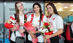 Avrupa şampiyonu 20 Yaş Altı Kadın Milli Voleybol Takımı yurda döndü