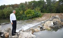 Edirne Valisi Sezer, debisi düşen Tunca Nehri'nde incelemede bulundu