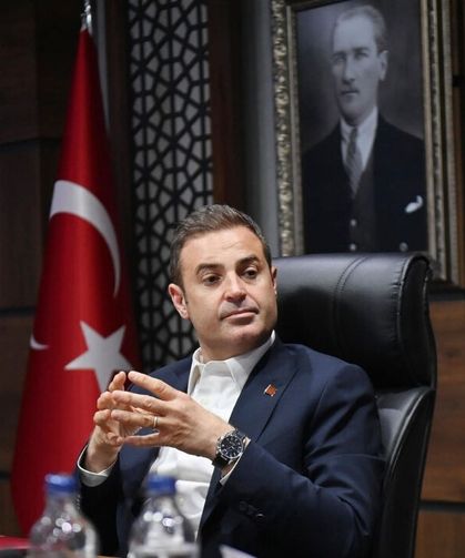 Ahmet Akın İftar için Bugün Marmara Adası'nda