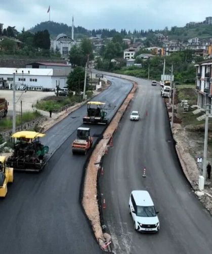 Büyükşehir’le yollar genişliyor, trafik rahatlıyor