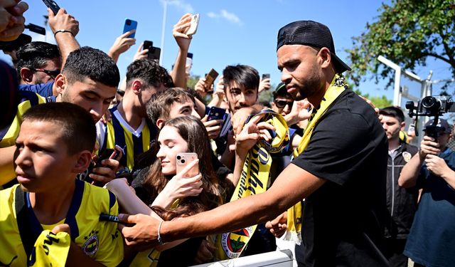 Youssef En-Nesyri, Fenerbahçe için İstanbul'da