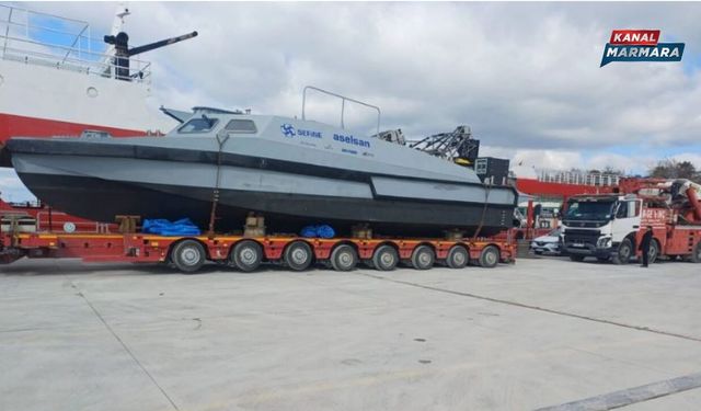 Yerli İnsansız Deniz Aracı Erdek’te Denize İndirildi