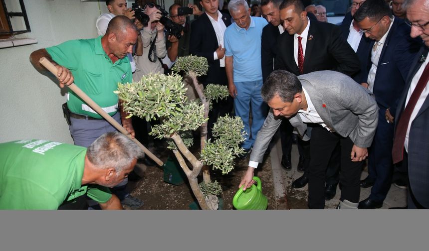 CHP Genel Başkanı Özel, Balıkesir'de konuştu: