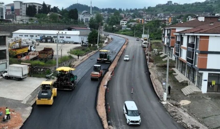 Büyükşehir’le yollar genişliyor, trafik rahatlıyor